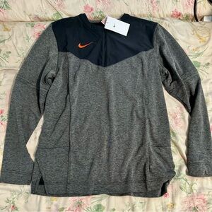 Men’s Nike Dri-fit Medium Lightweight Quarter Zip Jacket. Gray And Black. NWT